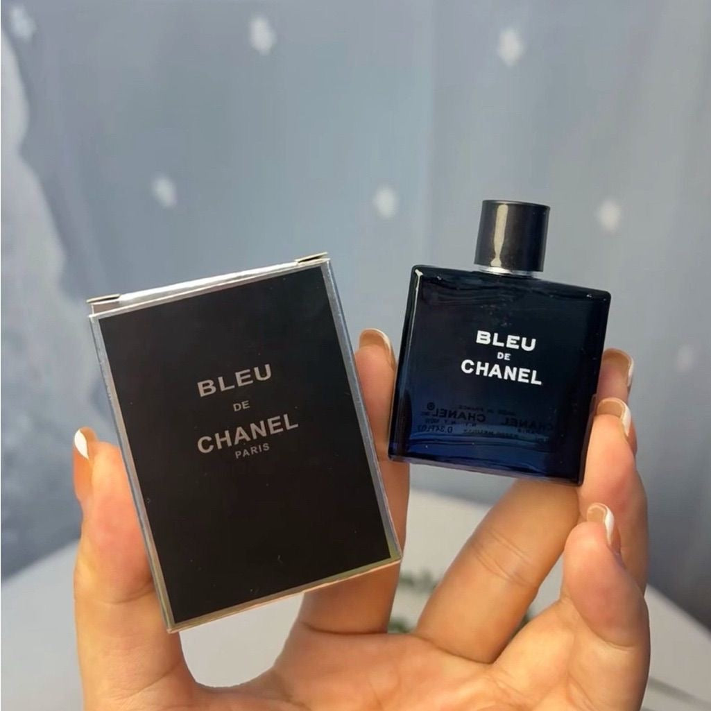 Bleu De Chanel Eau De Parfum - Mini (0.34 oz/10 ml)